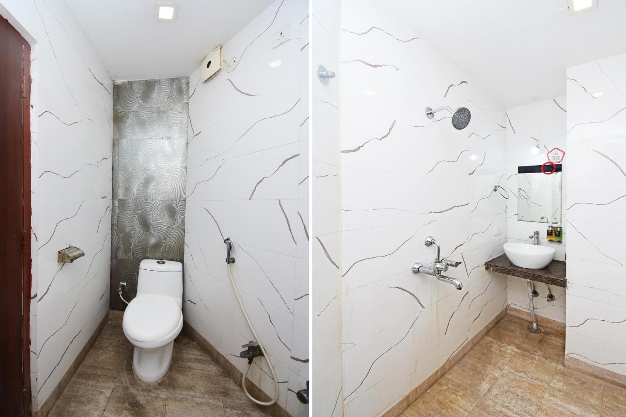 מלון Dum Dum Super Collection O Gokul Residency Near Emami City Dumdum Opposite Raja Palace מראה חיצוני תמונה
