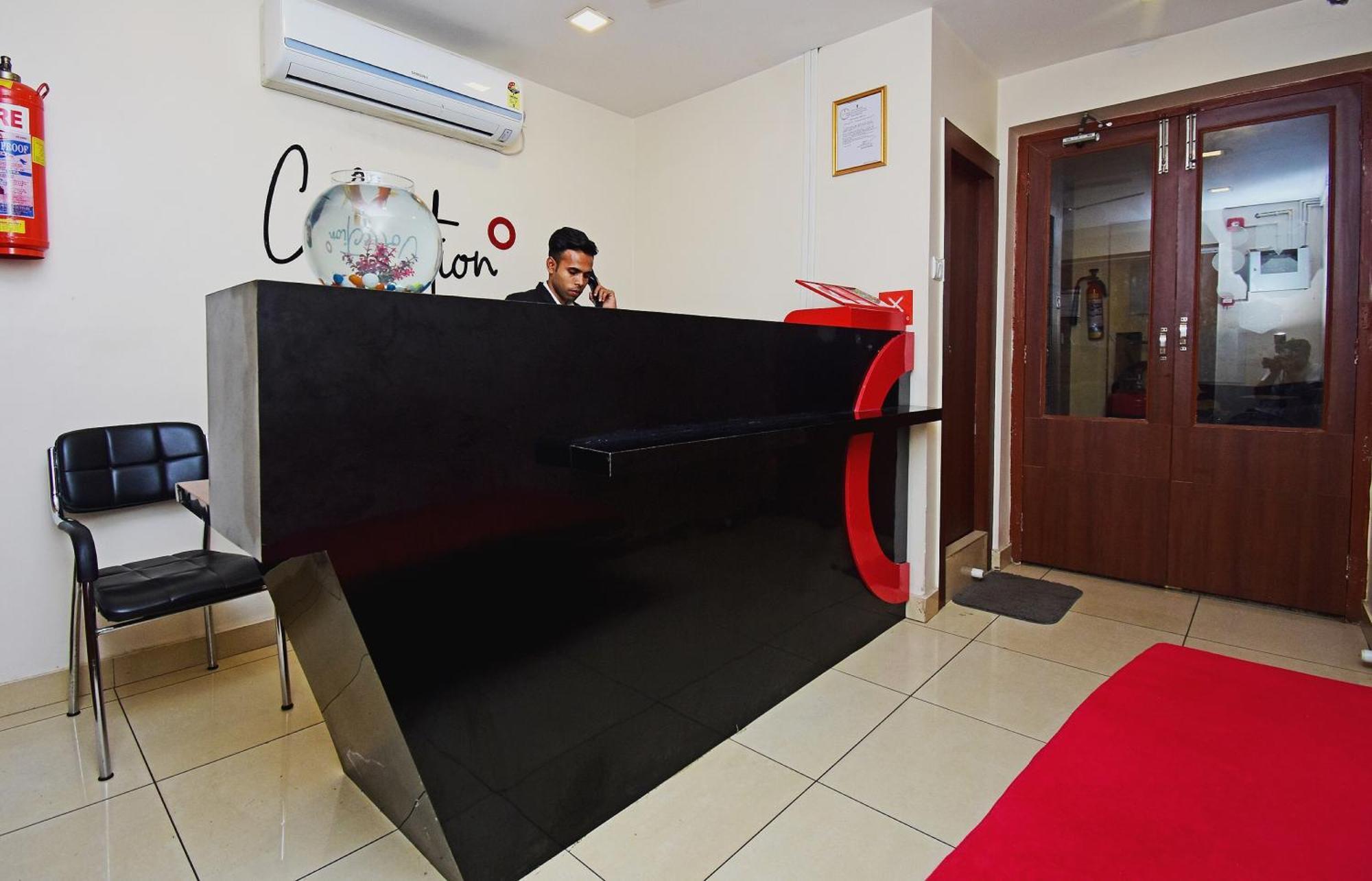 מלון Dum Dum Super Collection O Gokul Residency Near Emami City Dumdum Opposite Raja Palace מראה חיצוני תמונה