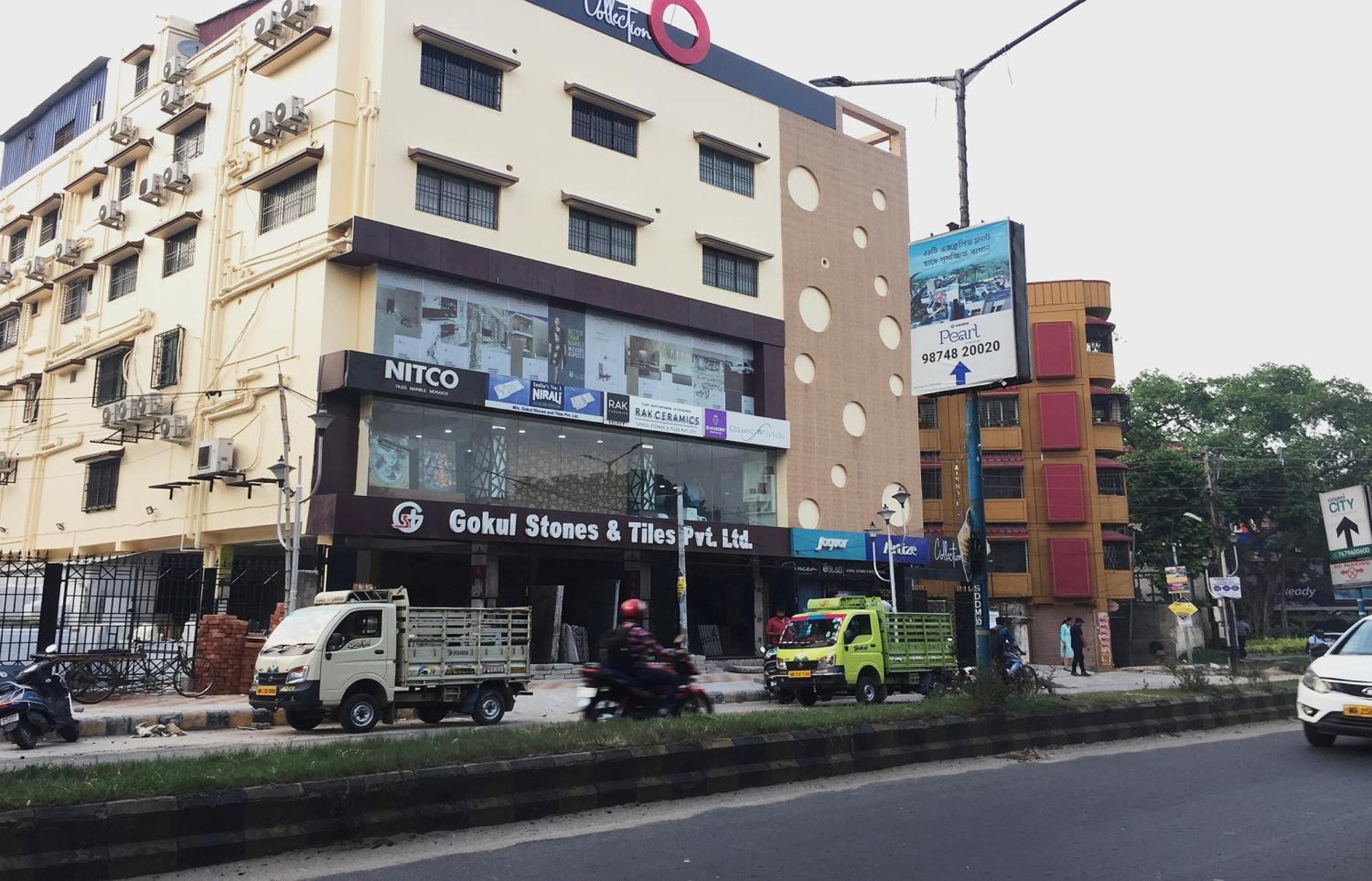 מלון Dum Dum Super Collection O Gokul Residency Near Emami City Dumdum Opposite Raja Palace מראה חיצוני תמונה