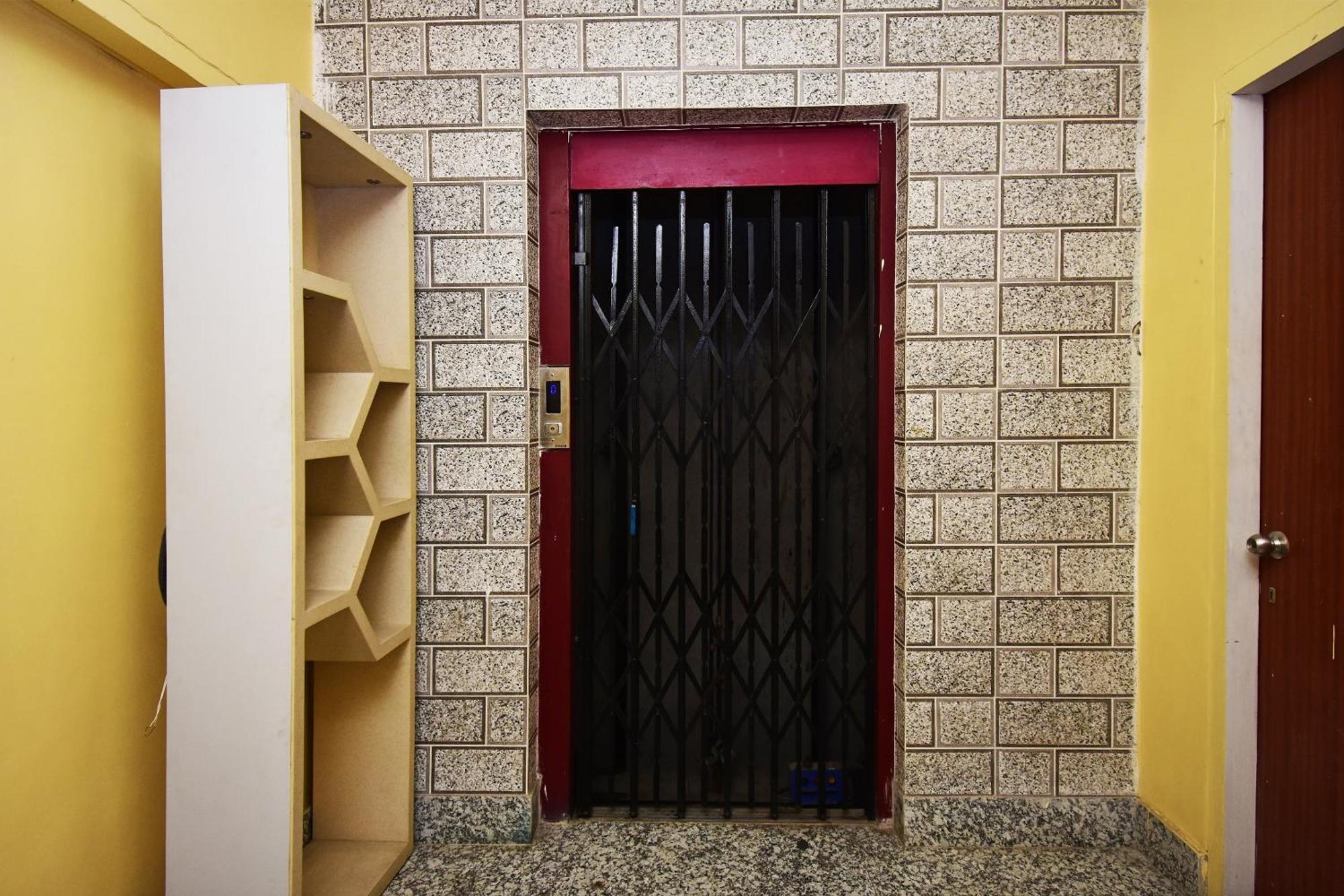 מלון Dum Dum Super Collection O Gokul Residency Near Emami City Dumdum Opposite Raja Palace מראה חיצוני תמונה