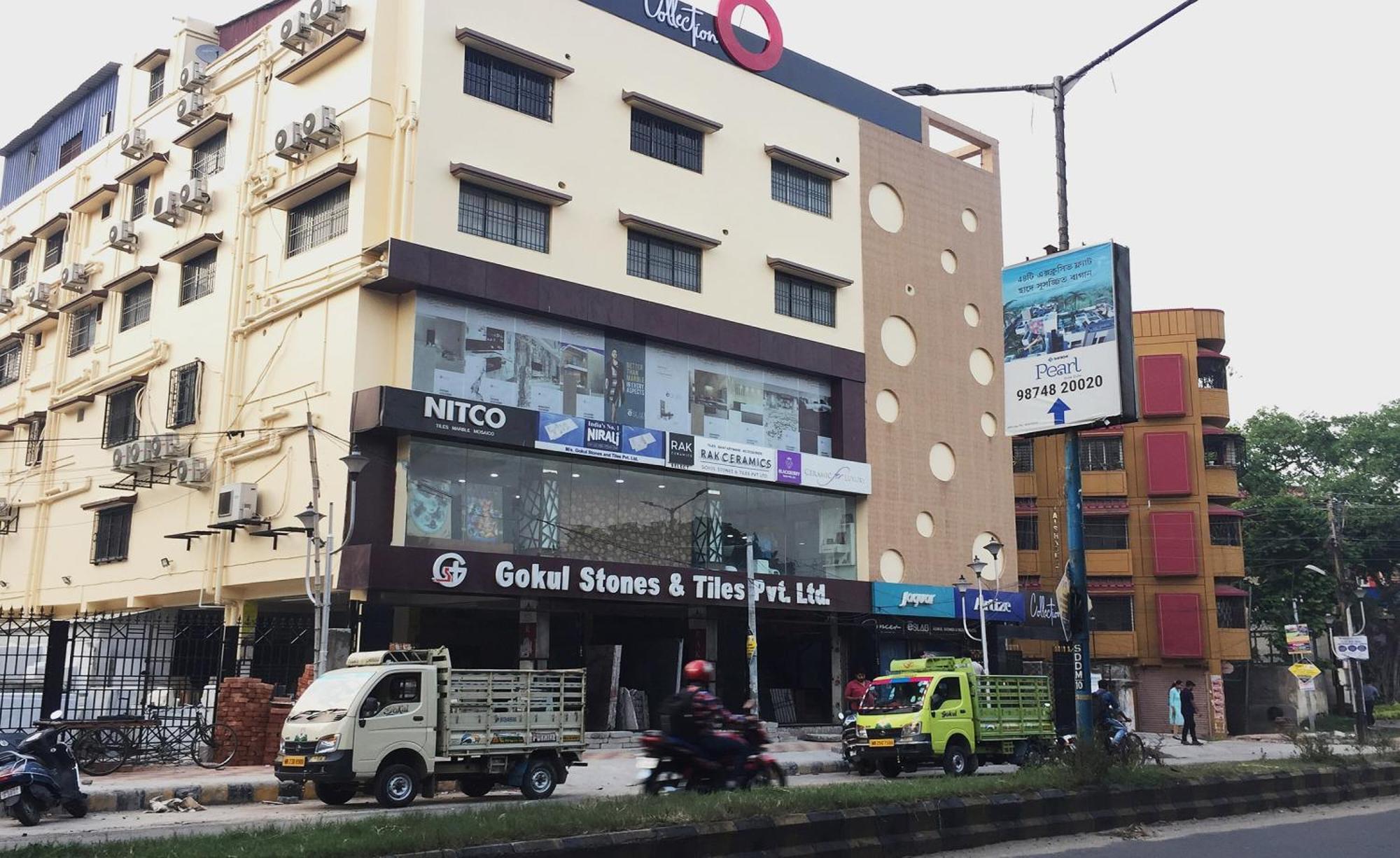 מלון Dum Dum Super Collection O Gokul Residency Near Emami City Dumdum Opposite Raja Palace מראה חיצוני תמונה