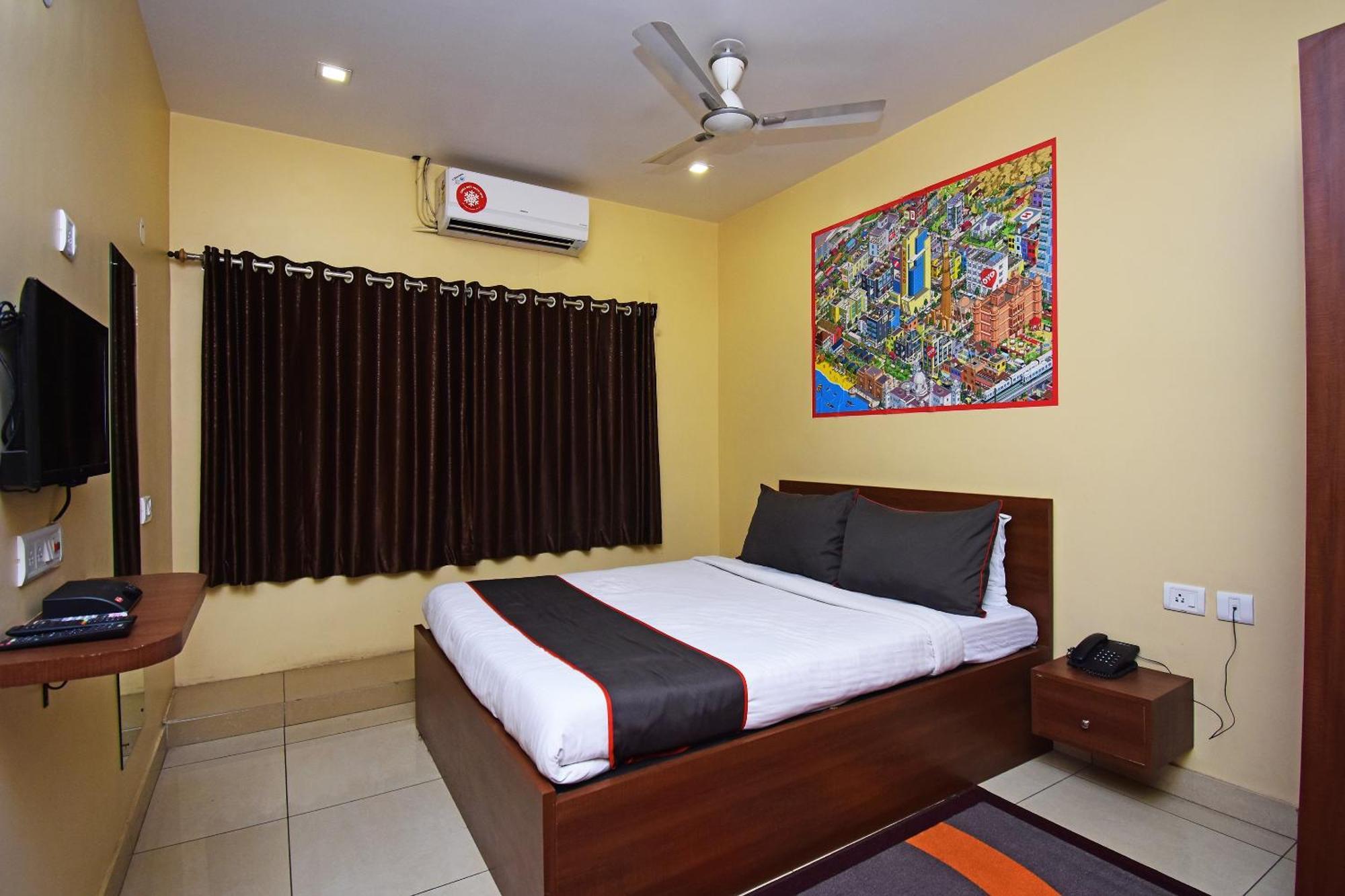 מלון Dum Dum Super Collection O Gokul Residency Near Emami City Dumdum Opposite Raja Palace מראה חיצוני תמונה